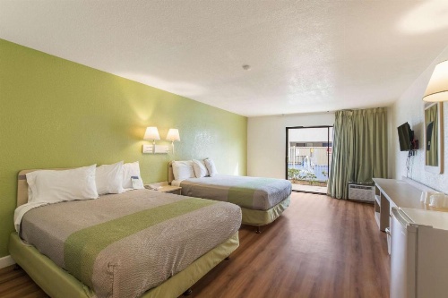 Motel 6 Hemet image 35
